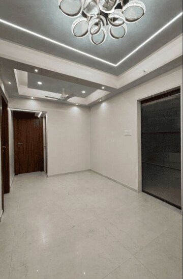 Room in 2 BHK Apartment at Dosti West County, Balkum Pada – for Rent