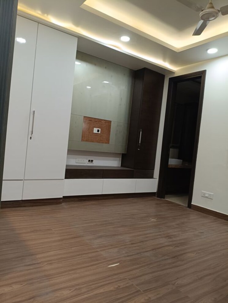 undefined, sukhdev vihar 4 Bedroom 500 Sq.Yd. Builder Floor In Sukhdev Vihar Delhi 9903669