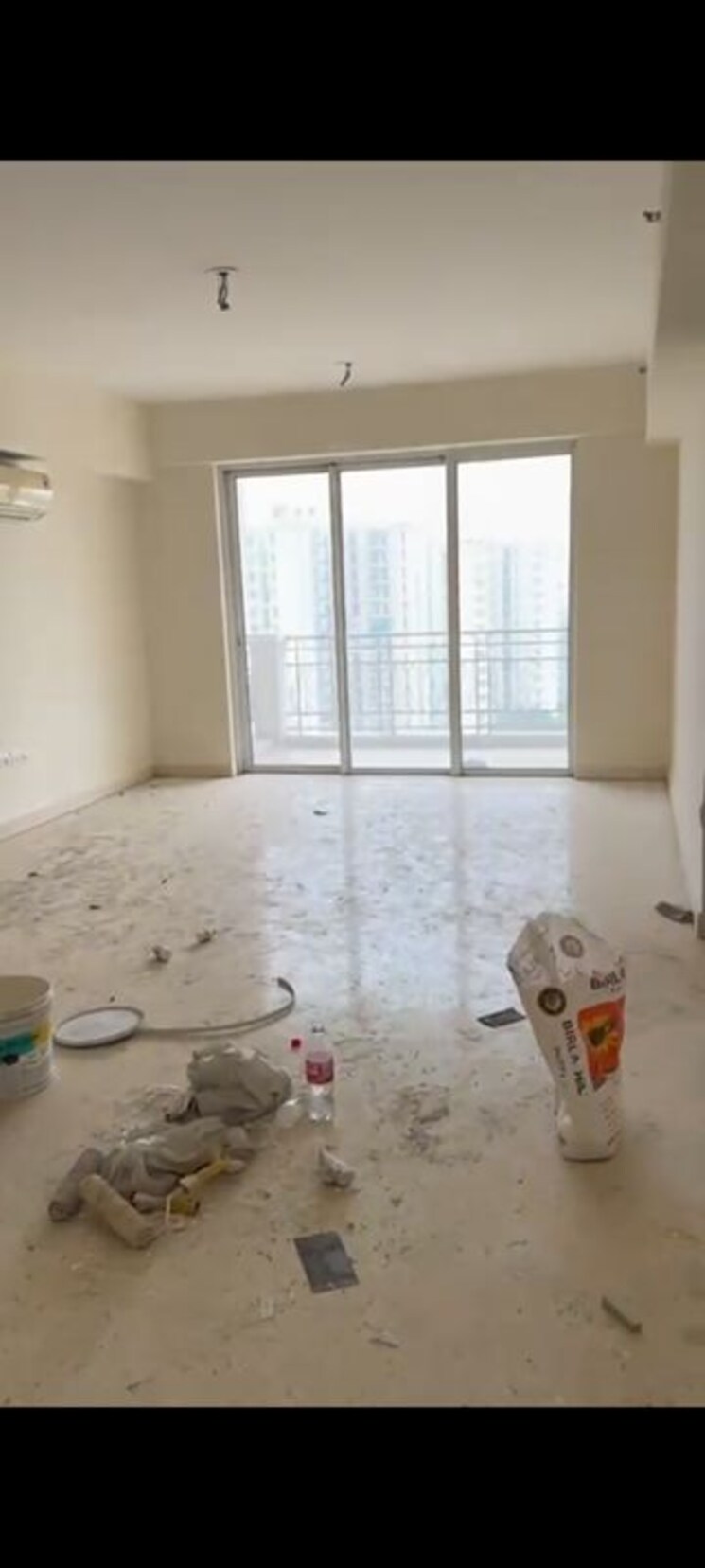 Living Room, dlf-regal-gardens 4 Bedroom 2250 Sq.Ft. Apartment In Sector 90 Gurgaon 9903611