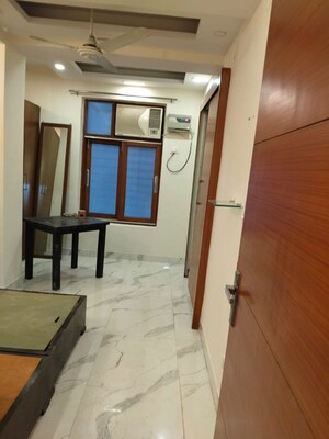 Room in 2 BHK Apartment at Vasant Kunj – for Rent
