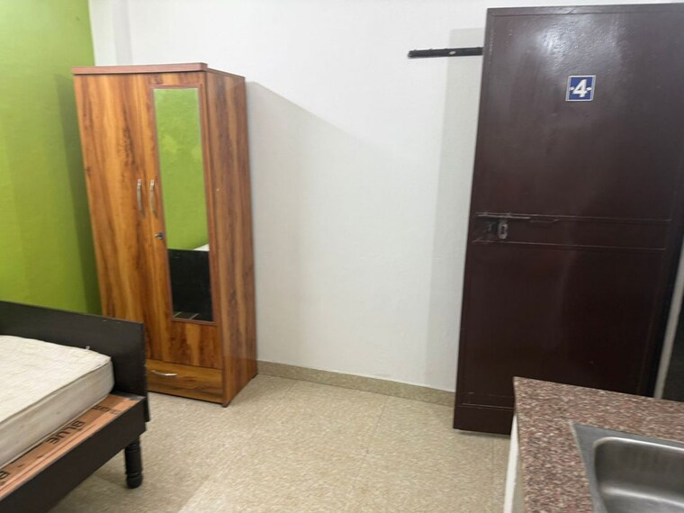 Bedroom, saket 1 Bedroom 500 Sq.Ft. Builder Floor In Saket Delhi 9903685