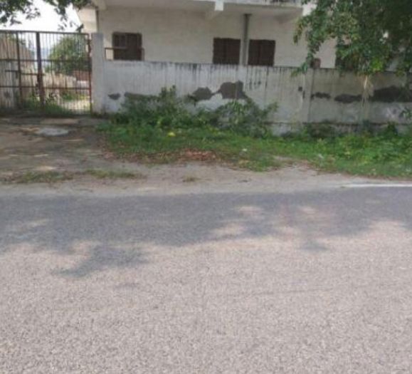 Plot For Sale in Gyan Khand