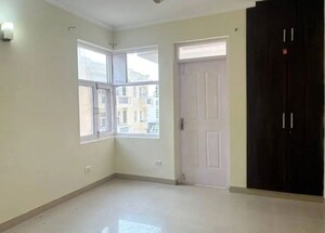 Room in 3 BHK Apartment at Emaar Gurgaon Greens, Sector 102 – for Rent