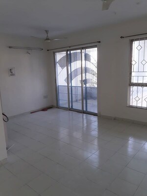 Room in 2 BHK Apartment at Aditya Shagun, Bavdhan – for Rent