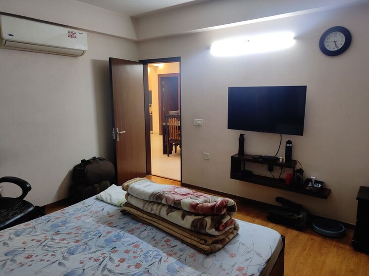 Bedroom, tulip-violet 3 Bedroom 1578 Sq.Ft. Apartment In Sector 69 Gurgaon 9903769