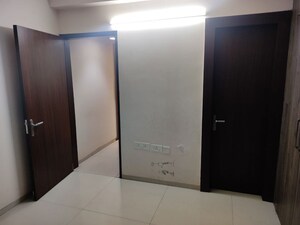 Room in 3 BHK Apartment at Tulip Violet, Sector 69 – for Sale