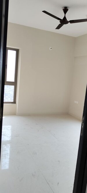 Bedroom in 2 BHK Apartment at Sethia Kalpavruksh Heights, Kandivali West – for Rent