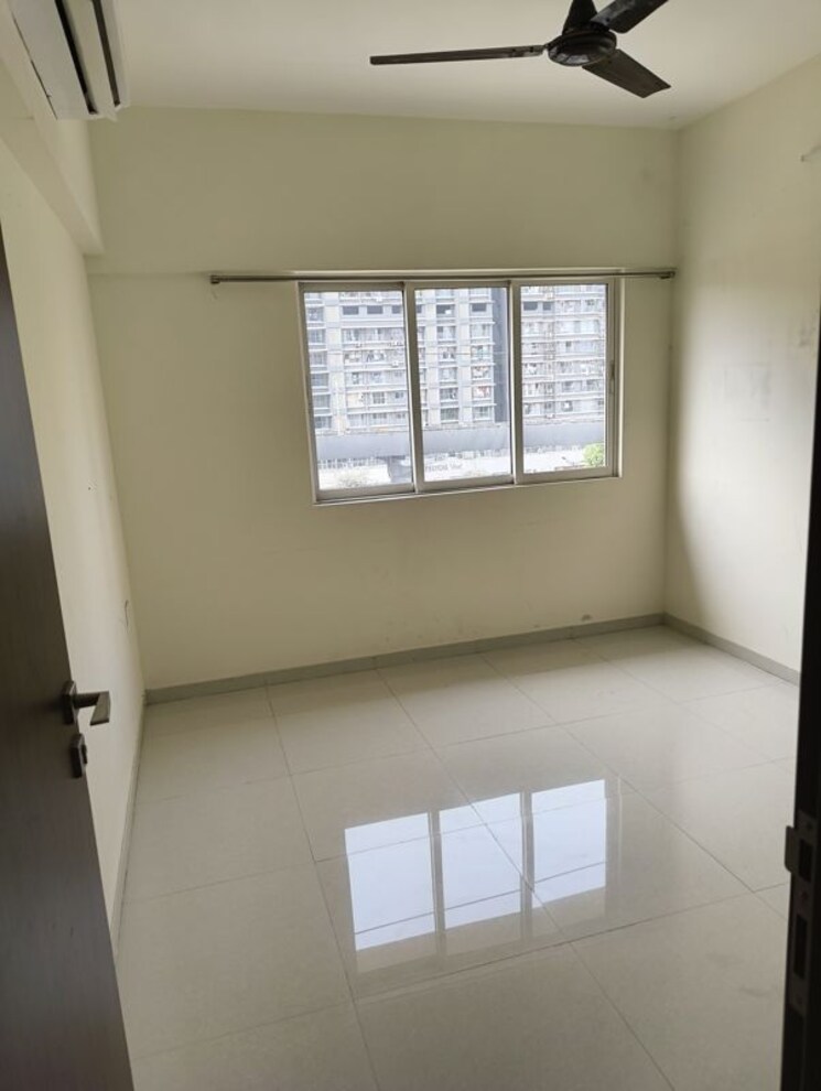 Master Bedroom, omkar-signet 2 Bedroom 800 Sq.Ft. Apartment In Malad East Mumbai 9903767