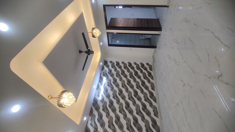 Room, sector 73 2 Bedroom 980 Sq.Ft. Apartment In Sector 73 Noida 9903784