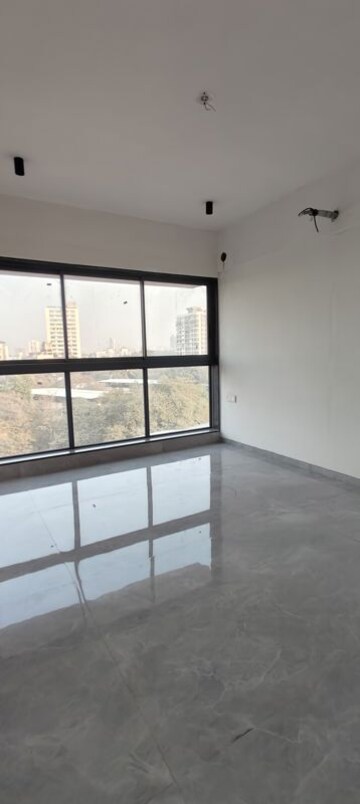 Room in 2 BHK Apartment at Dosti Eastern Bay, Wadala – for Rent