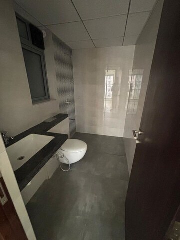 Bathroom in 2 BHK Apartment at Kalpataru Elitus, Mulund West – for Sale