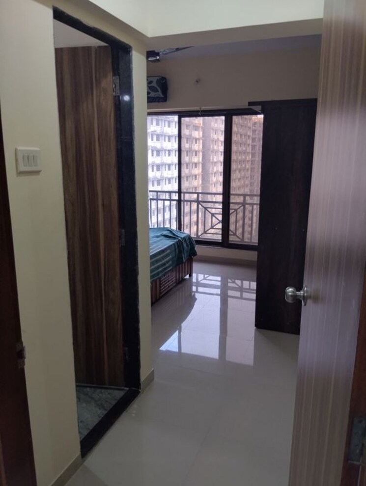 Room, sunshine-tower 2 Bedroom 815 Sq.Ft. Apartment In Mulund West Mumbai 9903825