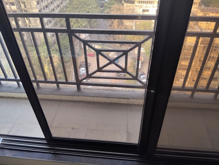 Balcony, sunshine-tower 2 Bedroom 815 Sq.Ft. Apartment In Mulund West Mumbai 9903825