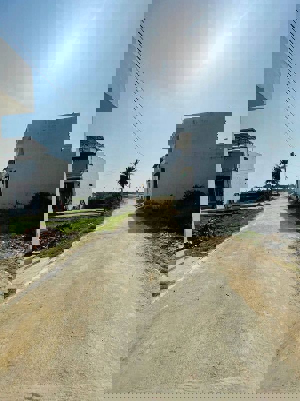 Plot For Sale in Modipuram