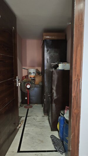 Furnished Amenities in 3 BHK Builder Floor at BPTP Parklands, Sector 76 – for Rent