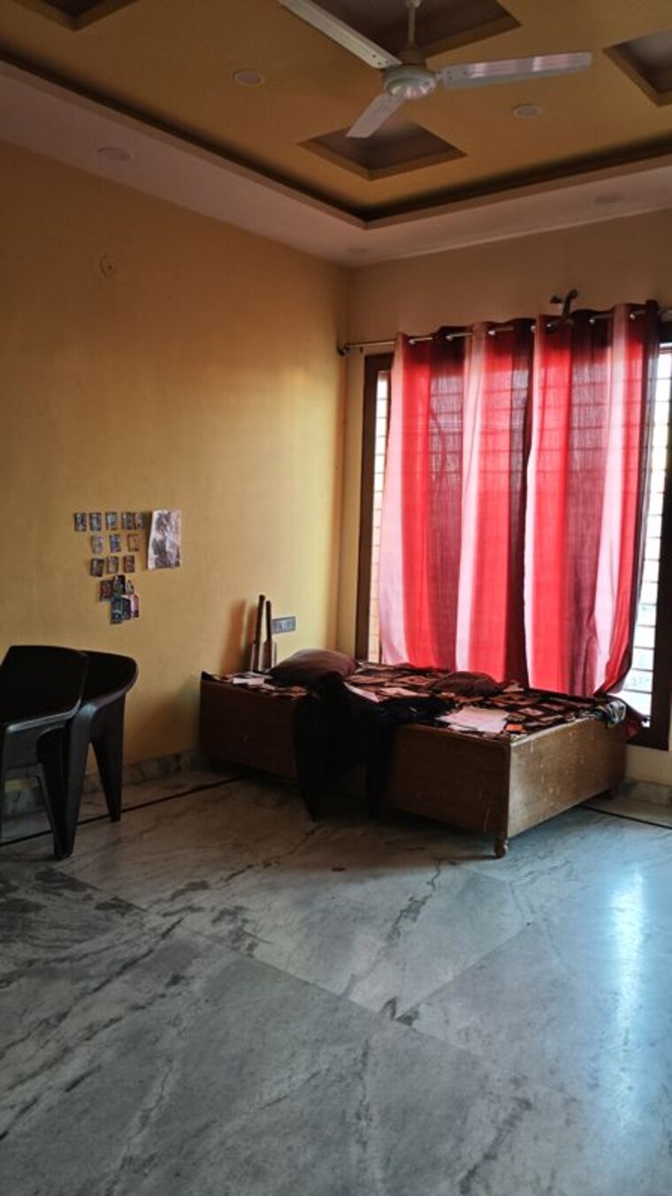 Living Room, bptp-parklands 3 Bedroom 303 Sq.Yd. Builder Floor In Sector 76 Faridabad 9903831