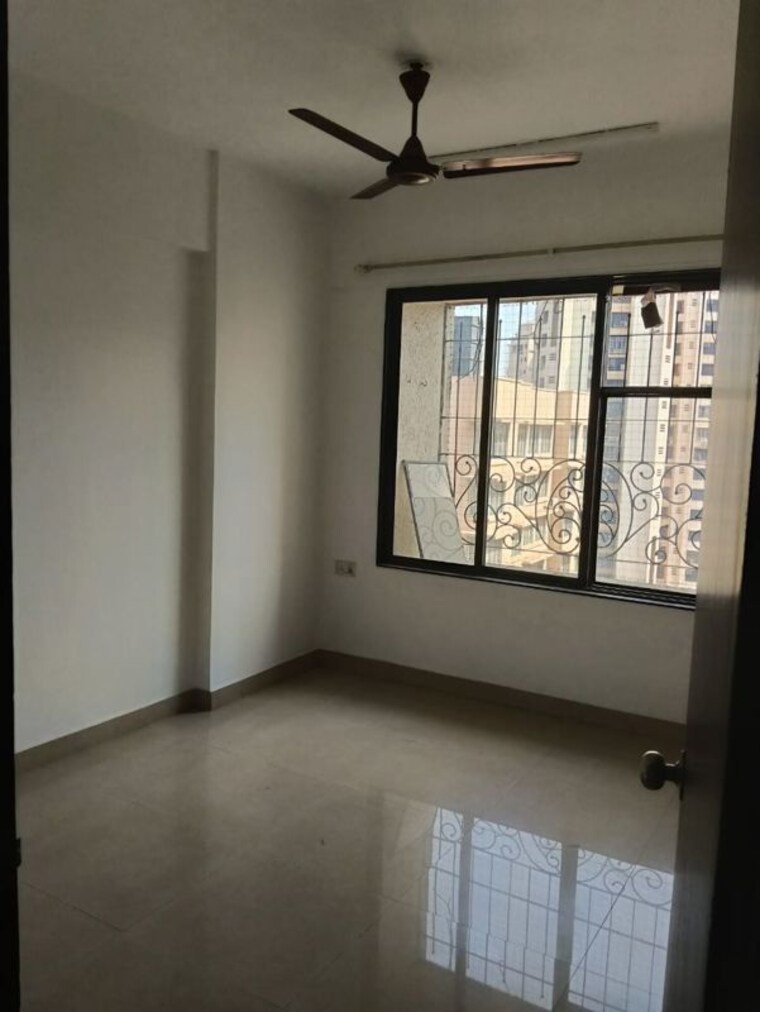 Room, supreme-lake-homes 2 Bedroom 650 Sq.Ft. Apartment In Powai Mumbai 9813461