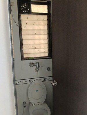 2 BHK Apartment For Sale in Supreme Lake Homes, Powai