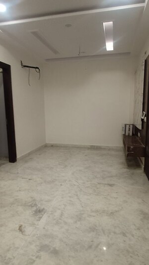 Room in 3 BHK Builder Floor at Rohini Sector 25 – for Sale