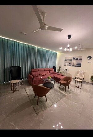 Team Area in 3 BHK Apartment at Andheri West – for Rent