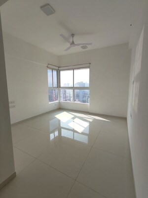 Room in 2 BHK Apartment at Powai Lake Heights, Powai – for Rent