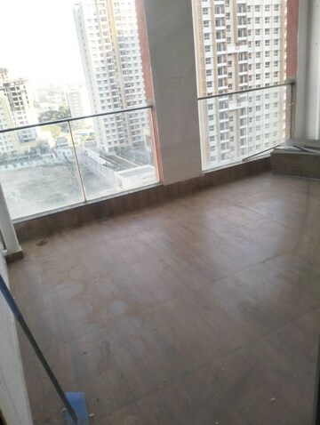 Room in 1 BHK Apartment at Bramha Avenue, Kondhwa – for Sale