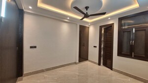 Room in 3 BHK Builder Floor at Panchsheel Vihar – for Sale