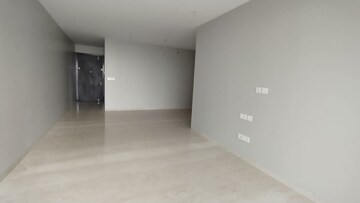 Room in 3 BHK Apartment at Oberoi Sky City, Borivali East – for Rent