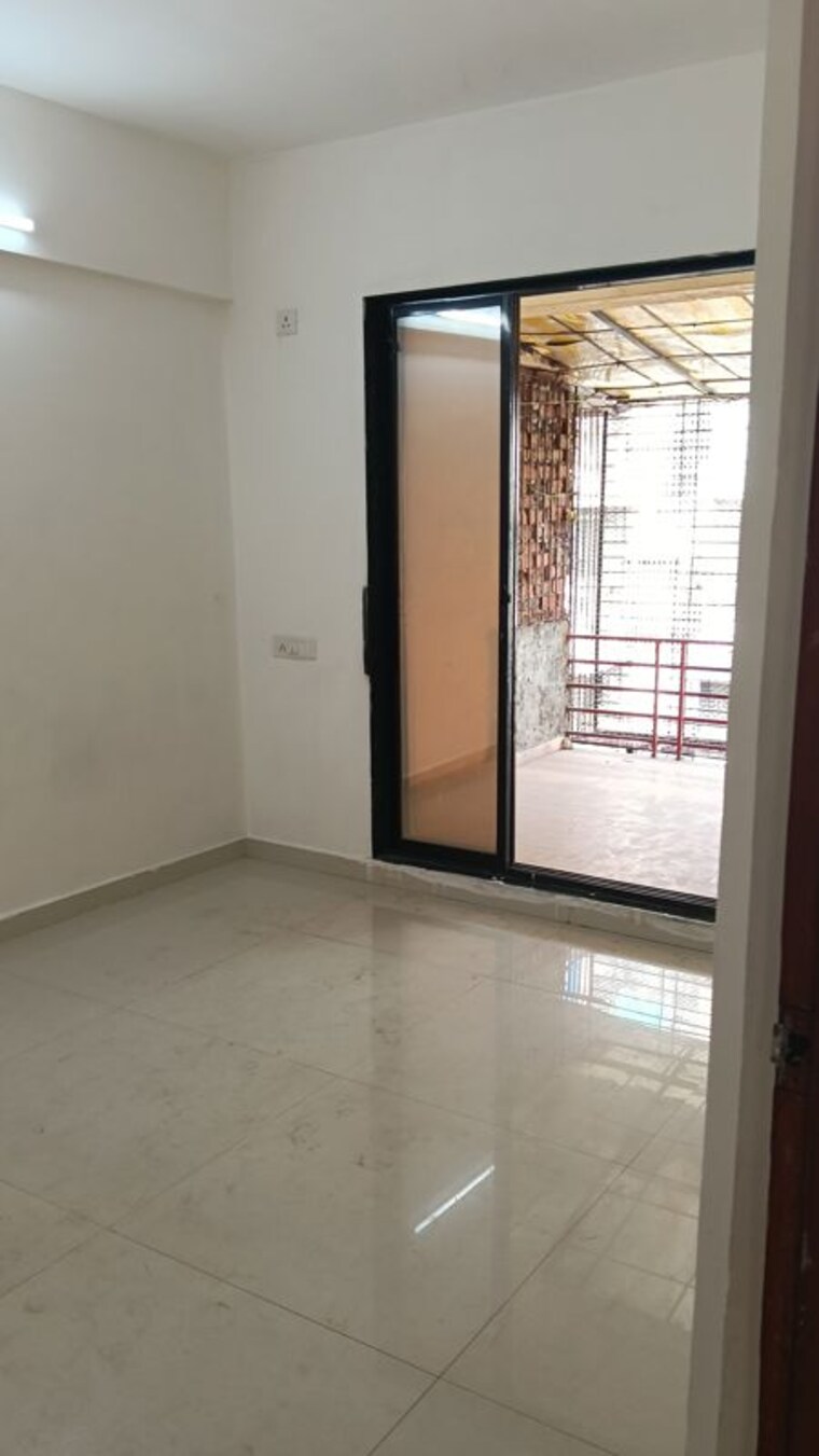 Room, dombivli west 2 Bedroom 950 Sq.Ft. Apartment In Dombivli West Thane 9903918