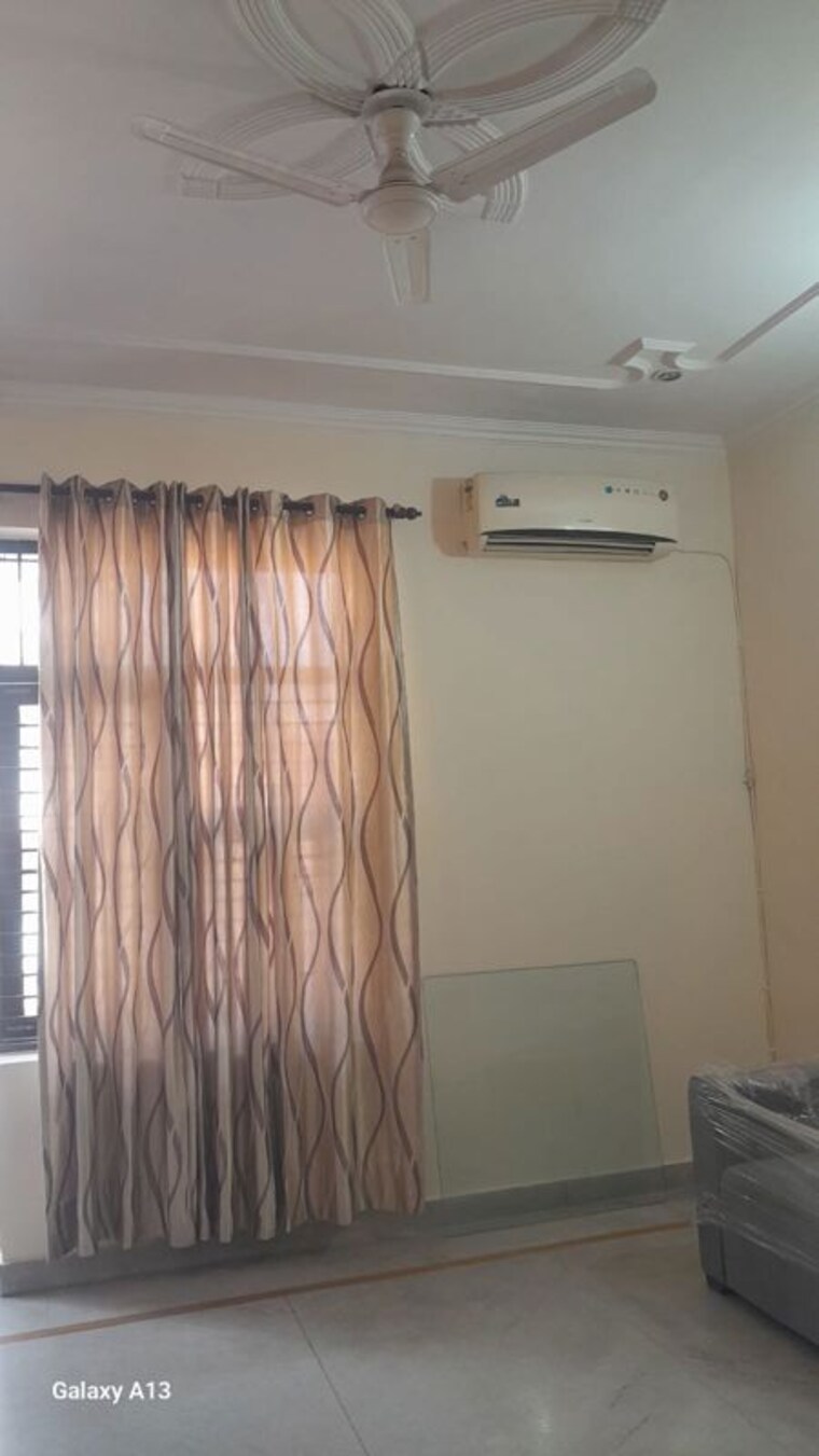 undefined, unitech-south-city-ii 3 Bedroom 1500 Sq.Ft. Builder Floor In Sector 50 Gurgaon 9903923