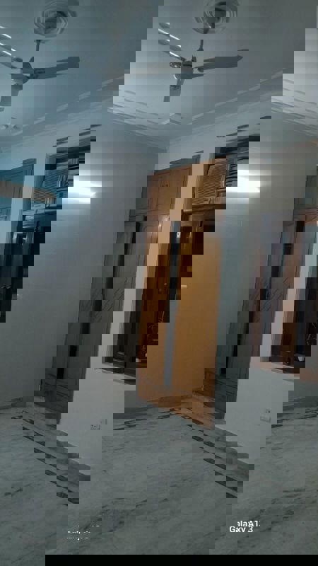 3 BHK + Pooja Room Builder Floor For Rent in Unitech South City II