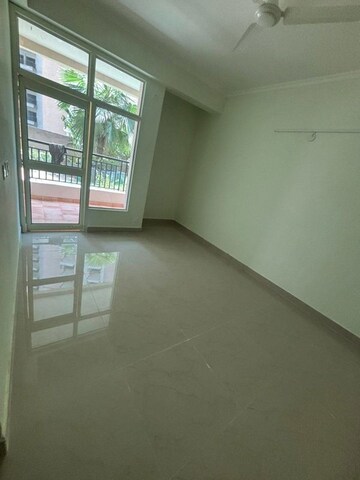 Room in 2 BHK Apartment at JKG Palm Court, Sector 16c Greater Noida – for Rent