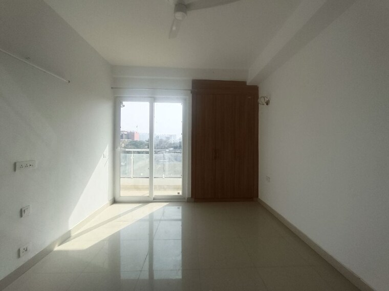 Room, ss-linden 4 Bedroom 2700 Sq.Ft. Builder Floor In Sector 84 Gurgaon 9903946