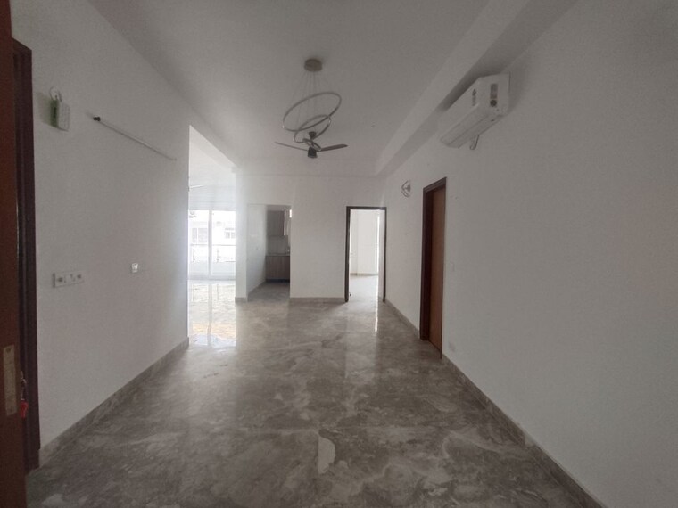 Room, ss-linden 4 Bedroom 2700 Sq.Ft. Builder Floor In Sector 84 Gurgaon 9903946