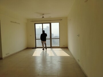 Room in 2 BHK Apartment at Vatika City Homes, Sector 83 – for Rent