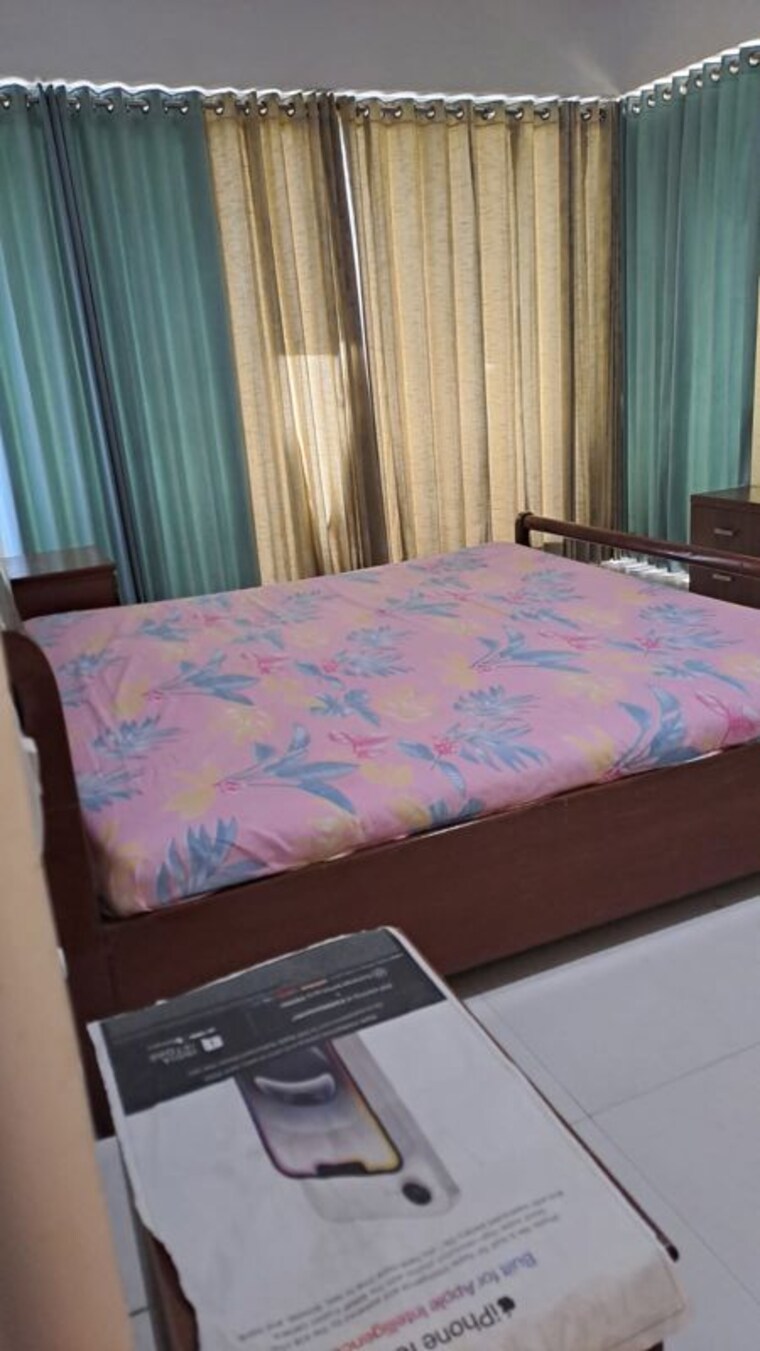Bedroom, prahlad nagar 4 Bedroom 3600 Sq.Ft. Apartment In Prahlad Nagar Ahmedabad 9903945