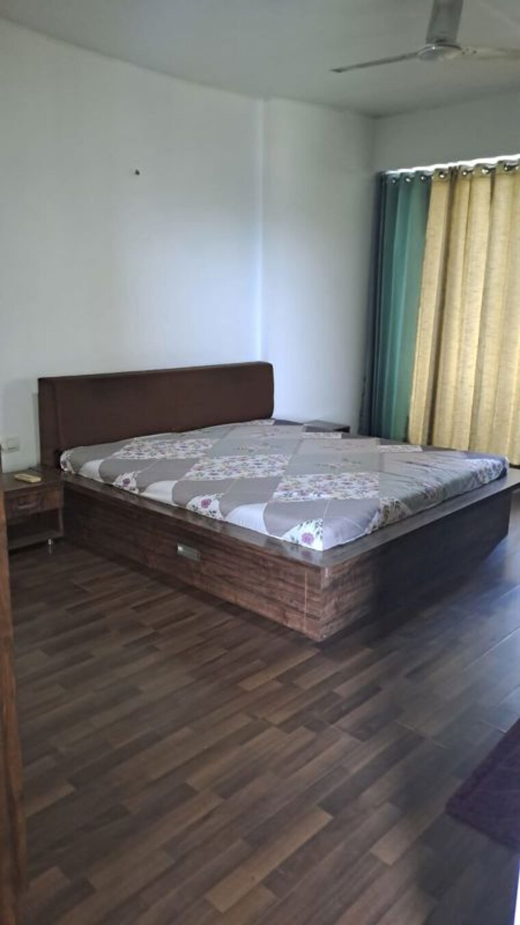 Bedroom, prahlad nagar 4 Bedroom 3600 Sq.Ft. Apartment In Prahlad Nagar Ahmedabad 9903945