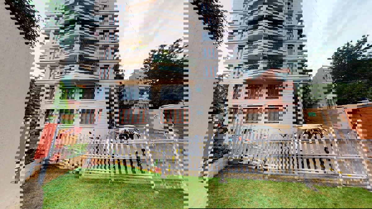 3 BHK + Servant Room 2850 Sq.Ft. Apartment in Gold Opus