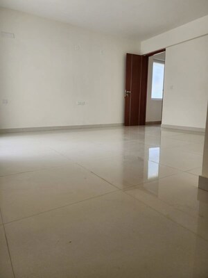 Room in 3 BHK Apartment at PSR Nandanam, Devanahalli – for Rent