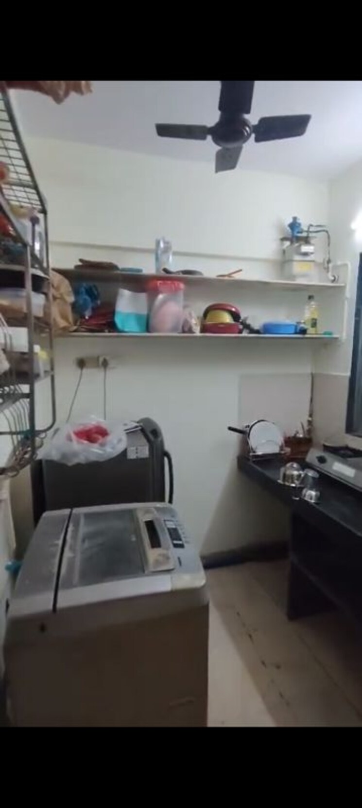 Kitchen, vakola 1 RK 250 Sq.Ft. Apartment In Vakola Mumbai 9903997