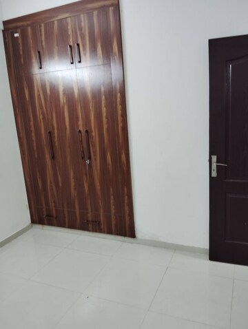 Furnished Amenities in 2 BHK Apartment at JNC The Park, Sector 16c Greater Noida – for Rent