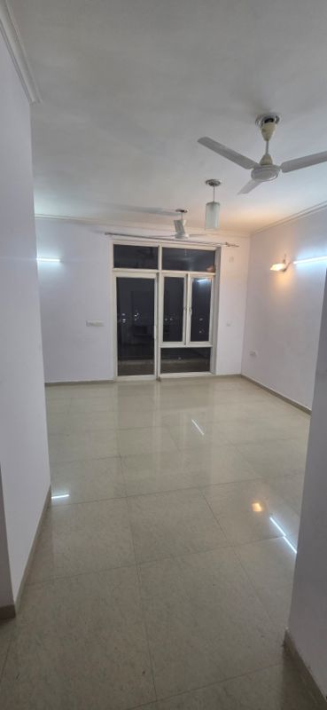 3 BHK + Study Room Apartment For Rent in Omaxe R2