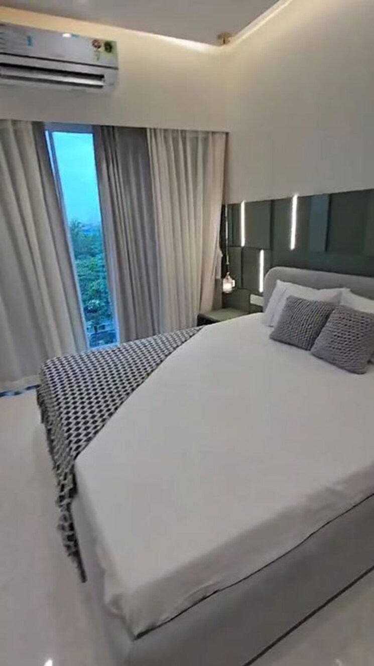 Master Bedroom, dosti-eastern-bay 3 Bedroom 1100 Sq.Ft. Apartment In Wadala Mumbai 9903995