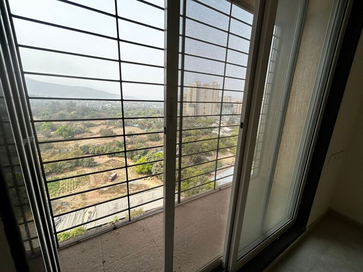 Balcony, mahavir-kalpavruksha 2 Bedroom 905 Sq.Ft. Apartment In Ghodbunder Road Thane 9904043