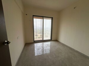 Room in 2 BHK Apartment at Mahavir Kalpavruksha, Ghodbunder Road – for Rent