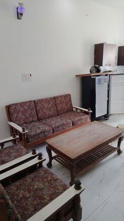 2 BHK + Study Room Apartment For Rent in Milton Tower