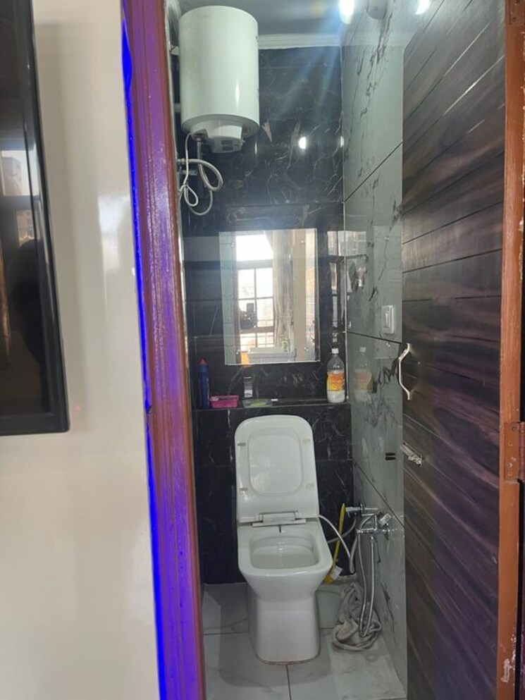 Bathroom, milton-tower 2 Bedroom 1100 Sq.Ft. Apartment In Vip Road Zirakpur 9904044