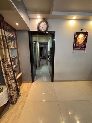 Furnished Amenities in 1.5 BHK Apartment at Raunak Towers Naupada, Naupada – for Sale