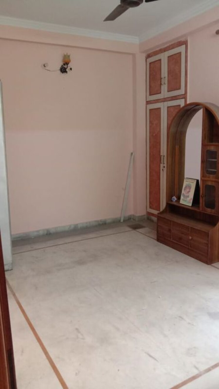 Room, kavi nagar 2 Bedroom 1250 Sq.Ft. Builder Floor In Kavi Nagar Ghaziabad 9904065