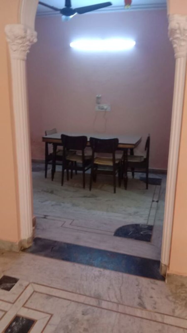 Gym, kavi nagar 2 Bedroom 1250 Sq.Ft. Builder Floor In Kavi Nagar Ghaziabad 9904065